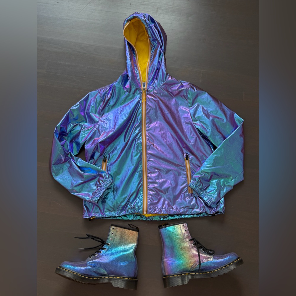 ASHLEY by 26 INTERNATIONAL Sunrise
Collection Iridescent Jacket Zip Up Medium